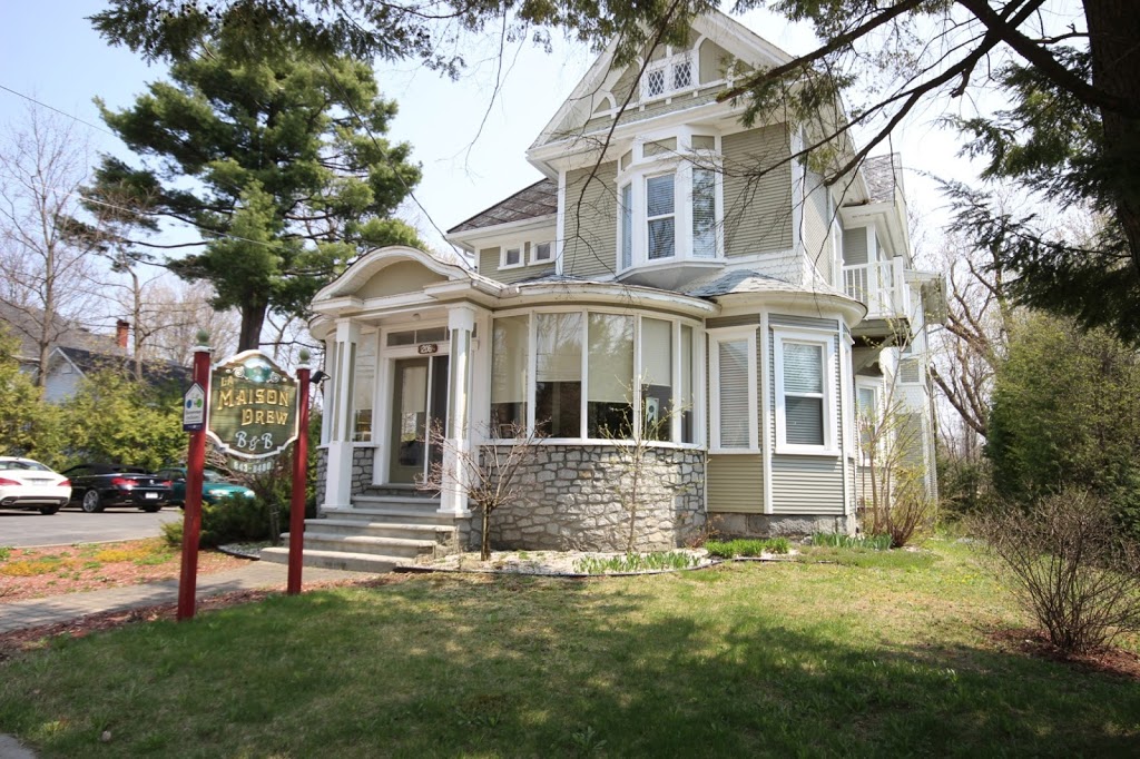 La Maison Drew B&B | 206 Rue des Pins, Magog, QC J1X 2H9, Canada | Phone: (819) 843-8480