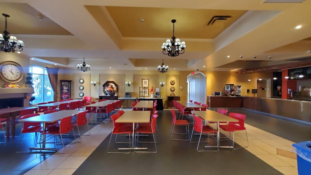 Days Inn by Wyndham Niagara Falls Centre St. By the Falls | 5068 Centre St, Niagara Falls, ON L2G 3N9, Canada | Phone: (905) 357-2550
