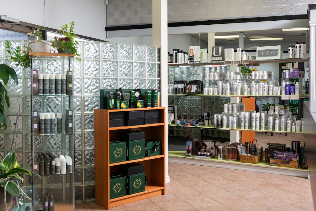 Caralyn’s Hair Design | 1568 Merivale Rd #3, Nepean, ON K2G 3J9, Canada | Phone: (613) 224-7206