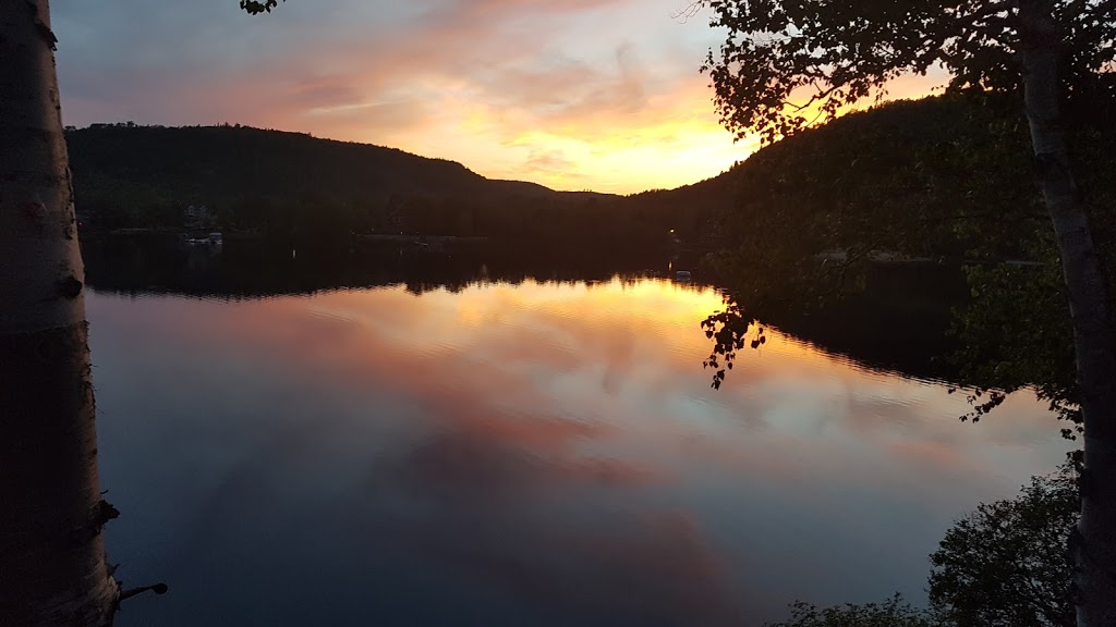 Chalet Ste-Rose | 1790 Chemin du Lac Sainte Rose N, Mandeville, QC J0K 1L0, Canada | Phone: (819) 314-7628