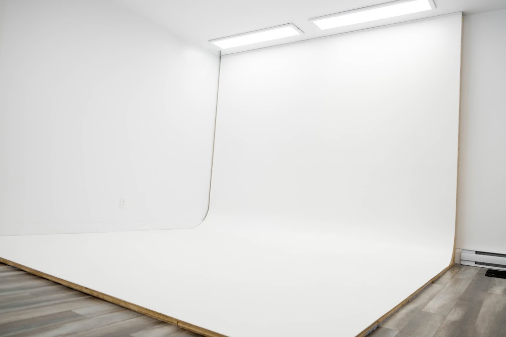 Votre Studio Créatif | 1015 Chemin Industriel, porte 115b, Québec, QC G7A 1B3, Canada | Phone: (581) 988-2615