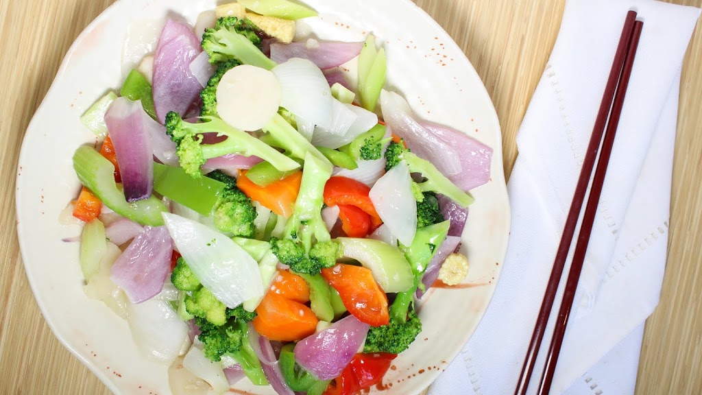 Dragon Court Restaurant | 988 King St W, Hamilton, ON L8S 1L1, Canada | Phone: (905) 522-1999