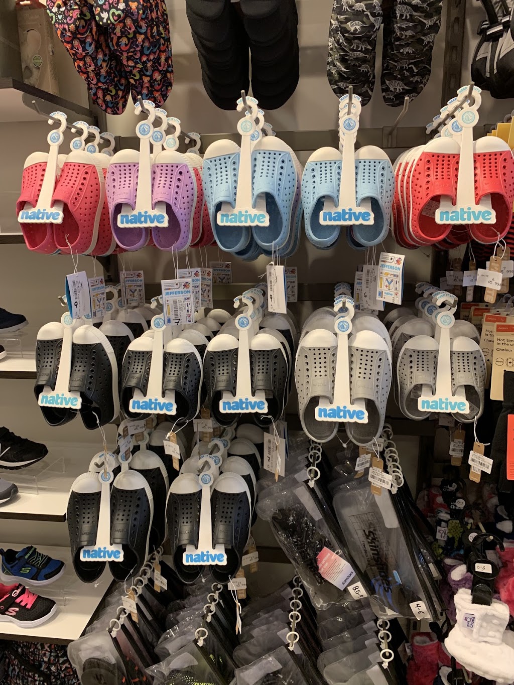 Chaussures Panda (Vaudreuil) | 585 Avenue Saint-Charles, Vaudreuil-Dorion, QC J7V 8P9, Canada | Phone: (450) 218-6888