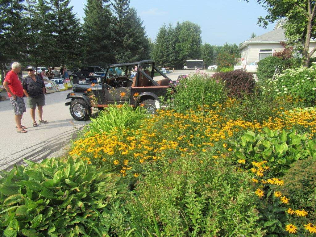Tiverton Park Manor | 24 King St, Tiverton, ON N0G 2T0, Canada | Phone: (519) 368-8800