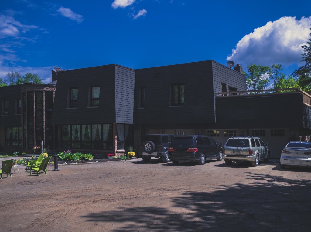Trafalgar Addiction Treatment Centre West | 5483 Trafalgar Rd N, Erin, ON N0B 1T0, Canada | Phone: (855) 972-9760