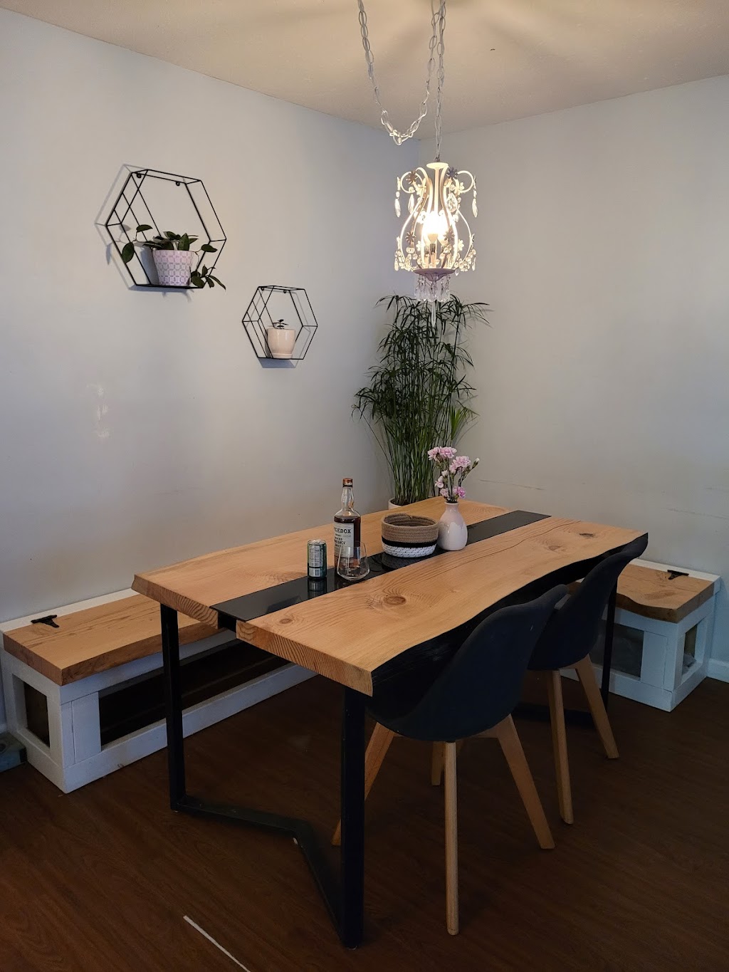 Ascent Live Edge | 1870 Mills Rd, North Saanich, BC V8L 5S9, Canada | Phone: (778) 879-8938