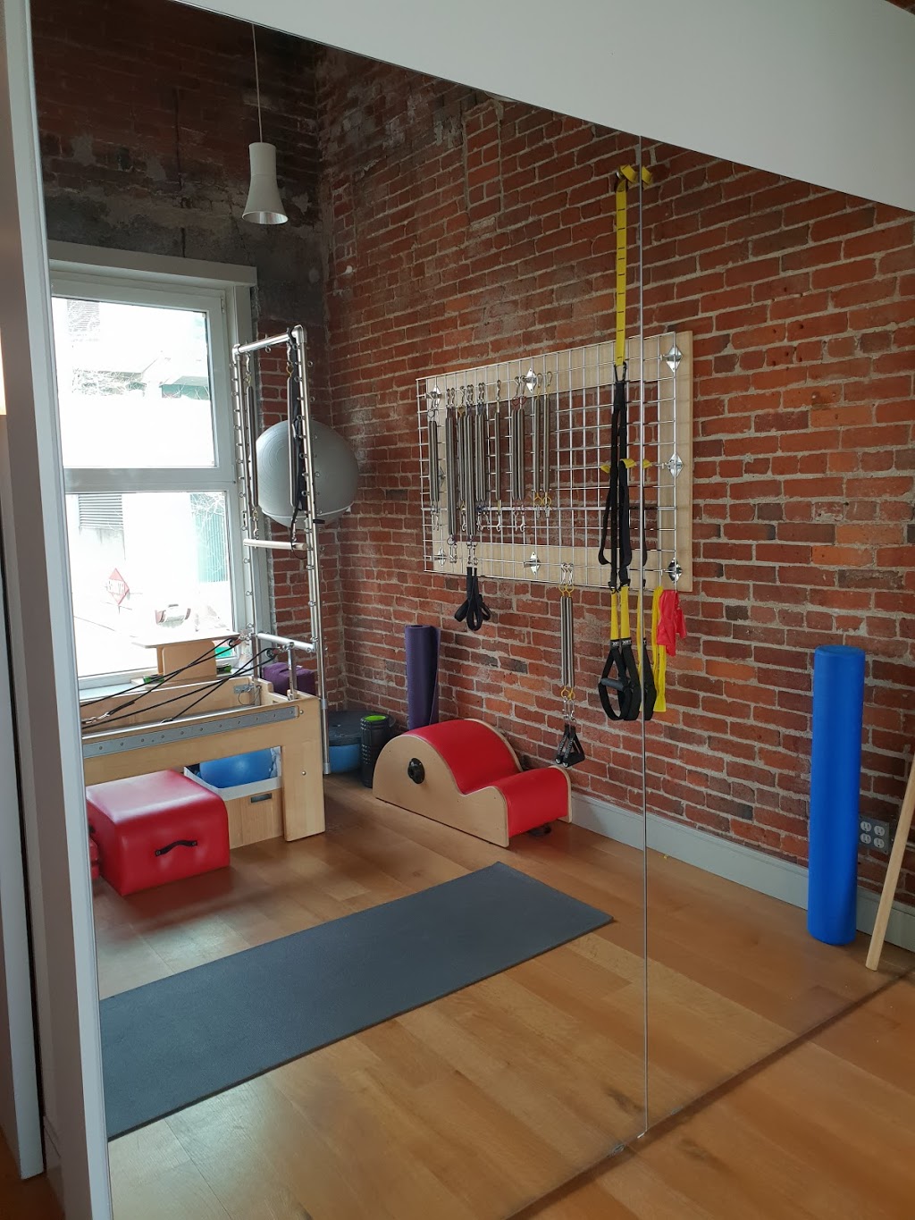 Gastown Physio & Pilates | 306 - 560 Beatty Street, Vancouver, BC V6B 2L3, Canada | Phone: (604) 569-3891