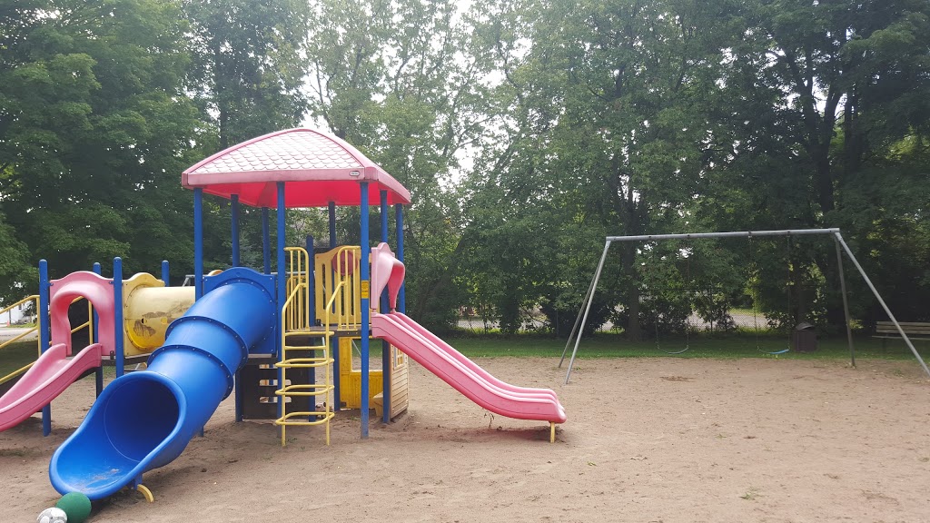 Ina Brown Parkette | Newtonville Mill St, Newtonville, ON L0A 1J0, Canada