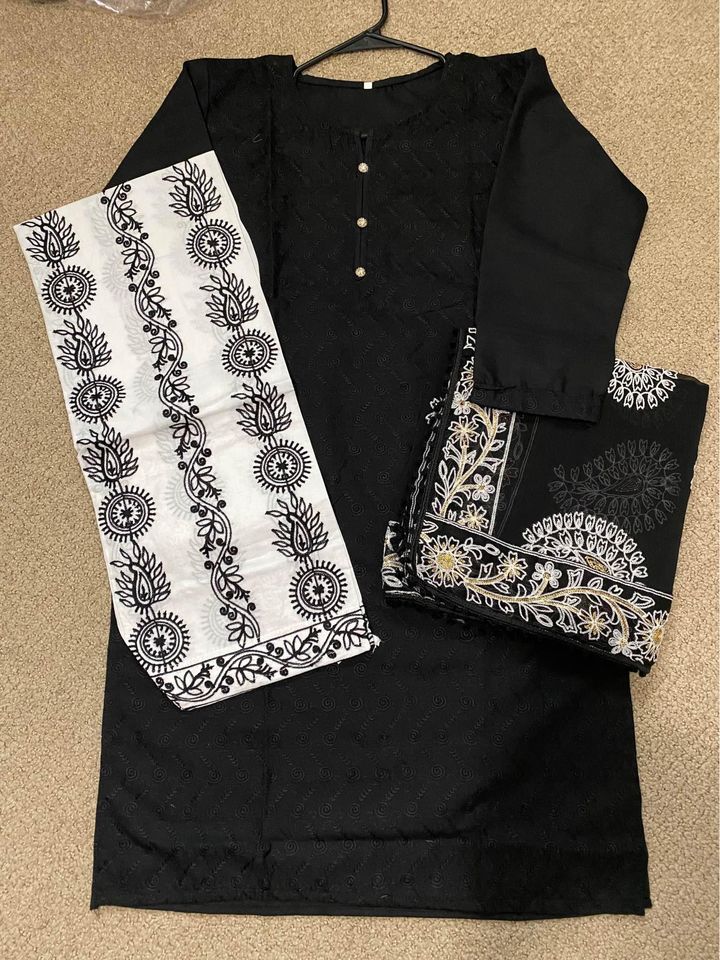 Traditional Libas | 119 Bluerock Crescent, Cambridge, ON N1R 7B7, Canada | Phone: (647) 786-5928