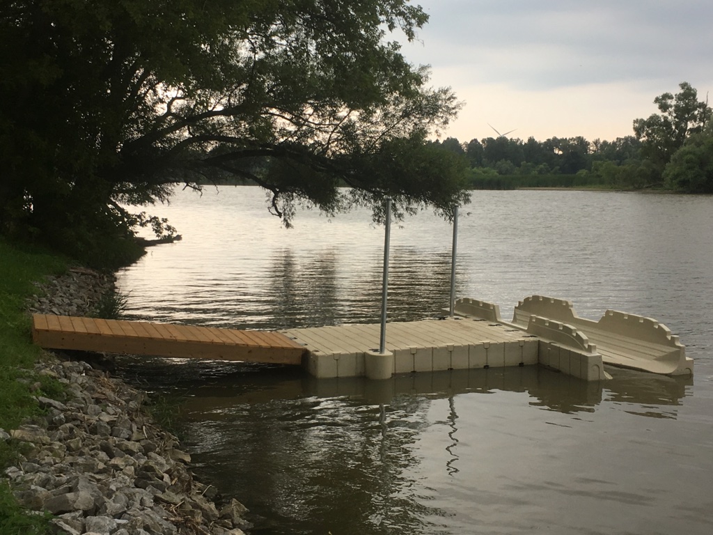 EZ Dock GTA | 9166 First Line Nassagaweya, MOFFAT, ON L0P 1J0, Canada | Phone: (647) 274-8924