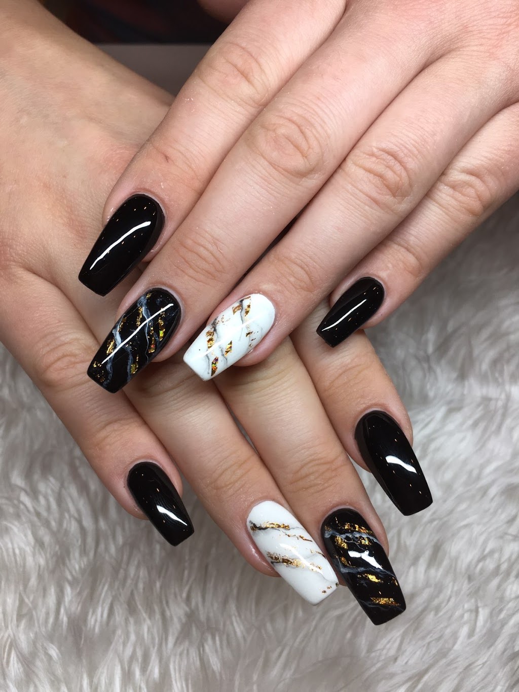 esNAIL | 4625 Macleod Trail SW, Calgary, AB T2G 0A5, Canada | Phone: (587) 353-6656