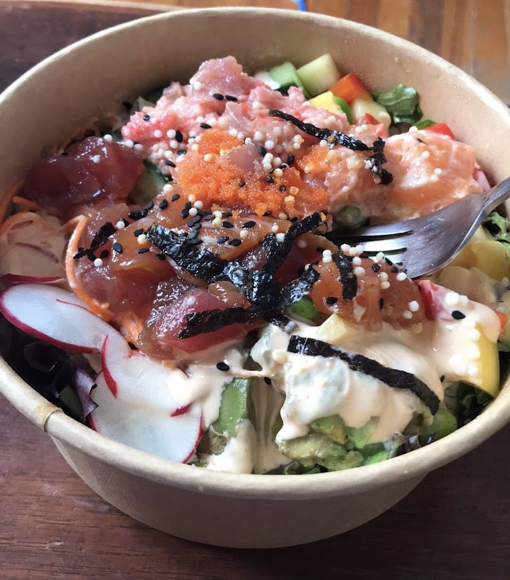 Le Poke Station (Laurier) | 123 Av. Laurier O, Montréal, QC H2T 2N6, Canada | Phone: (514) 274-9966