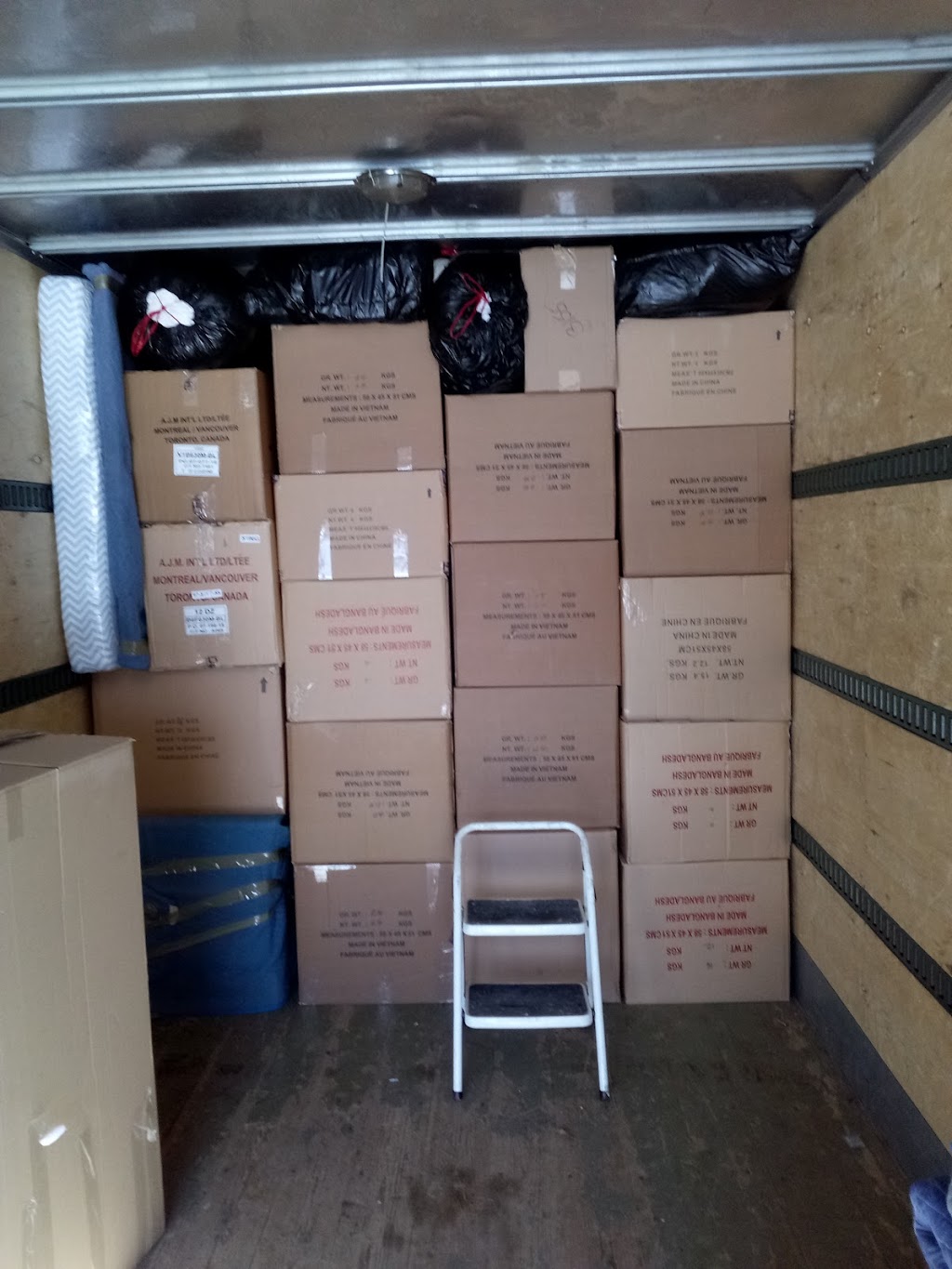 Déménagement Wind Movers | 227 Av. de Mount Vernon, Montréal, QC H8R 1K3, Canada | Phone: (514) 606-6877