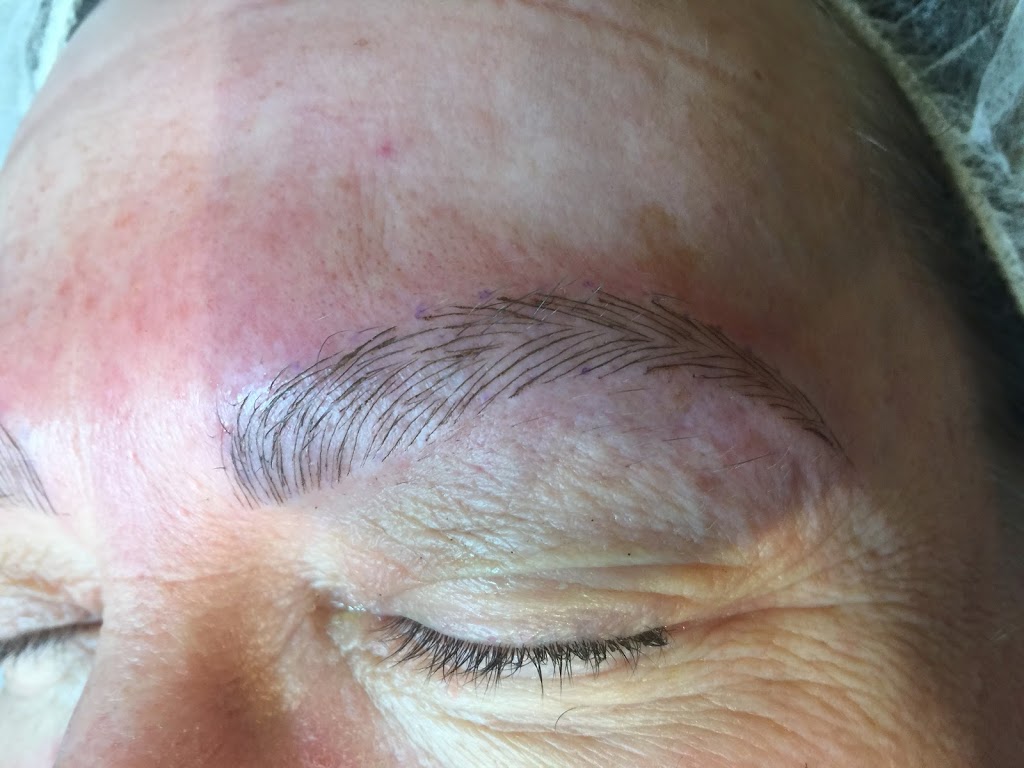 Beyond Lashes | 2200 Castlestone Ct, Mississauga, ON L5B 1Y1, Canada | Phone: (647) 200-3501