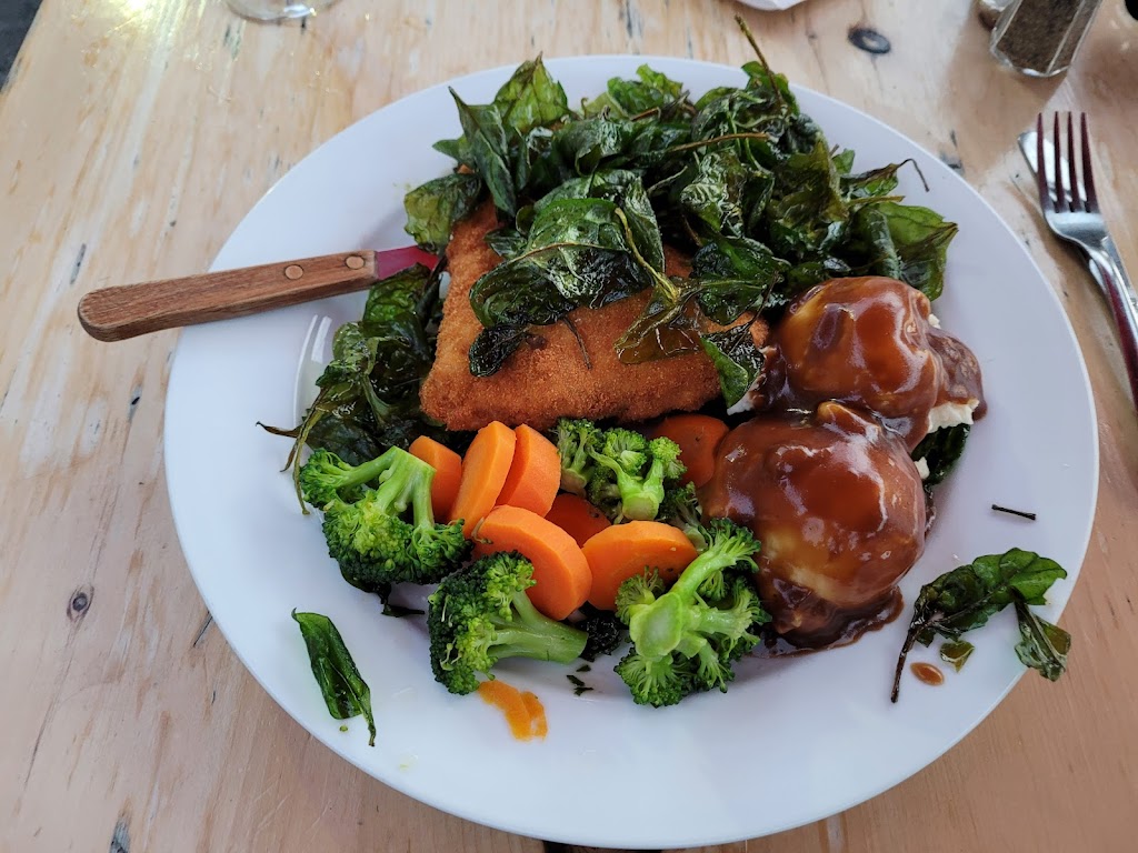 Granary Schnitzel House Restaurant | 57 Bonnechere St W, Eganville, ON K0J 1T0, Canada | Phone: (613) 628-2723