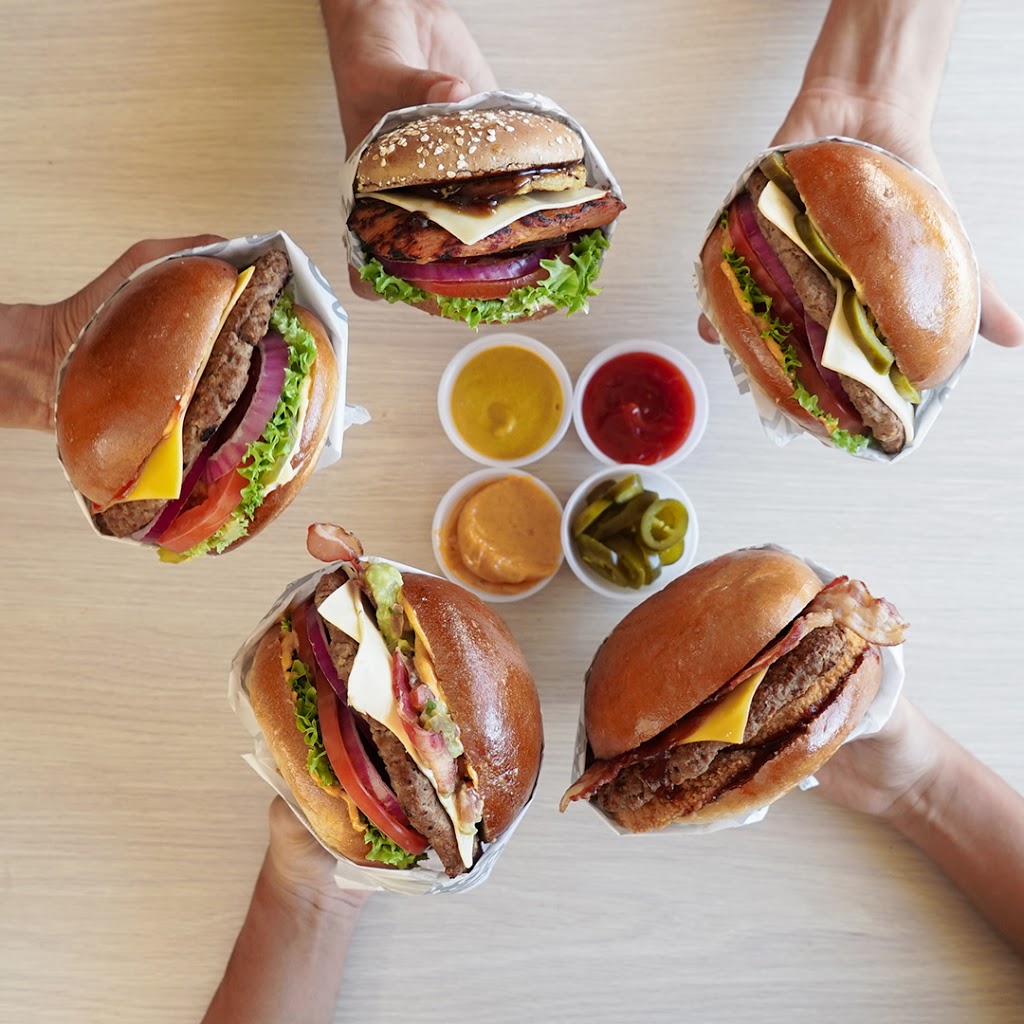 Carls Jr. | 20468 Lougheed Hwy, Maple Ridge, BC V2X 2P8, Canada | Phone: (604) 459-9755