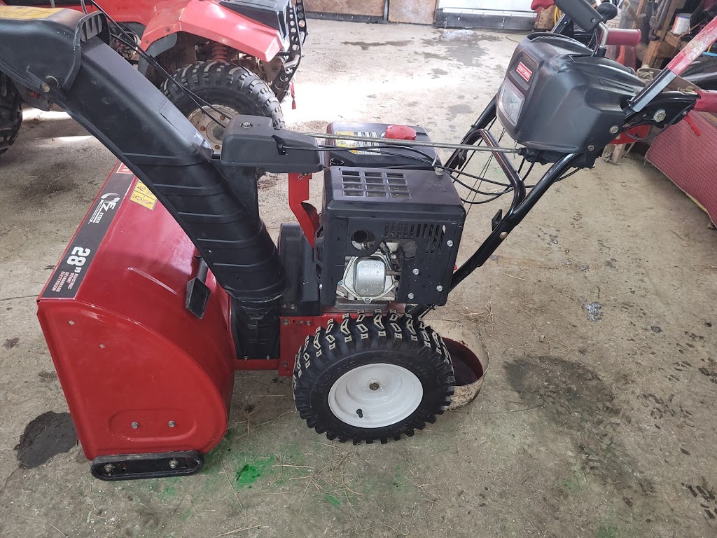 Hilltop combustion small engine repair | 110 Hall Rd, Berwick, NS B0P 1E0, Canada | Phone: (902) 691-0478
