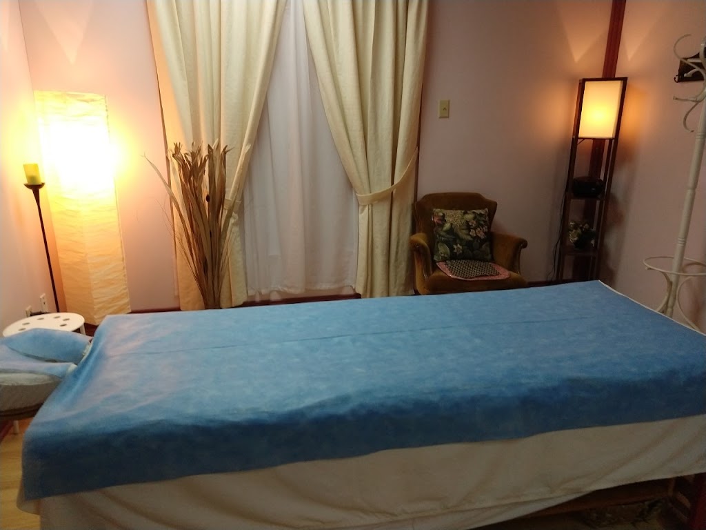 Massage letoile magique | 2120 Av Francis-Hughes, Laval, QC H7S 1N7, Canada | Phone: (450) 668-3222