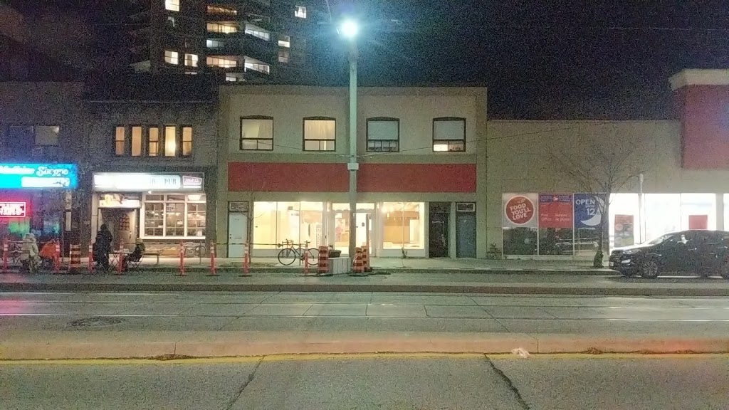 Sleep Country Canada | 519 St Clair Ave W, Toronto, ON M6A 1A1, Canada | Phone: (416) 532-0809
