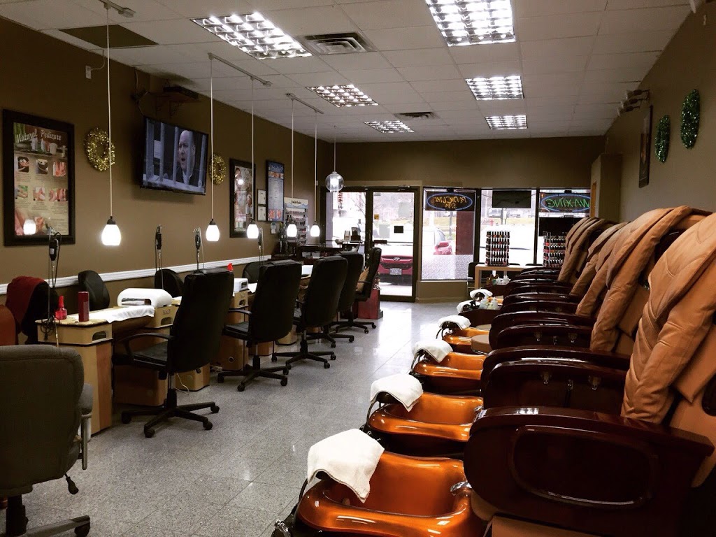 Beyond Nails & Spa | 15570 Yonge St #7, Aurora, ON L4G 1P2, Canada | Phone: (905) 841-9343