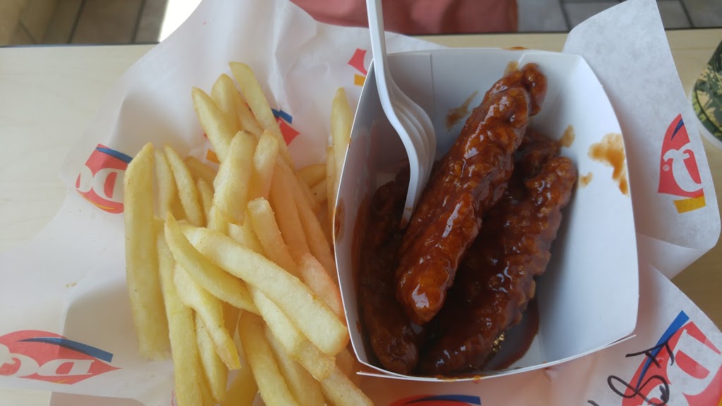 Dairy Queen | 371 Yonge St, Barrie, ON L4N 4C9, Canada | Phone: (705) 722-7797