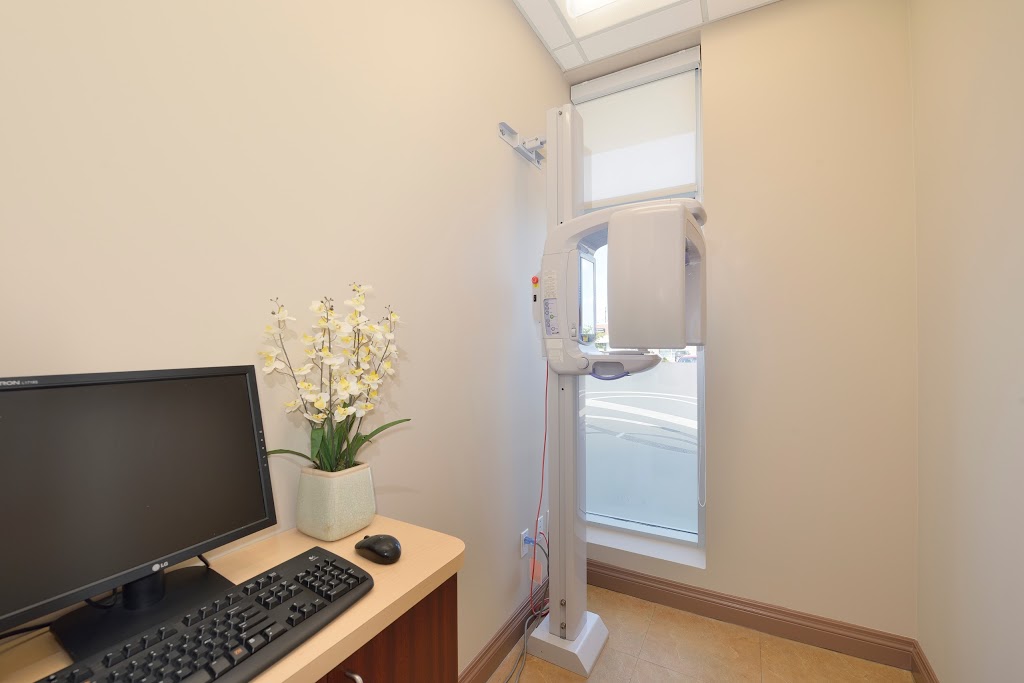 Dawson Dental Centre | 133 Pedersen Dr, Aurora, ON L4G 0E3, Canada | Phone: (905) 713-2600