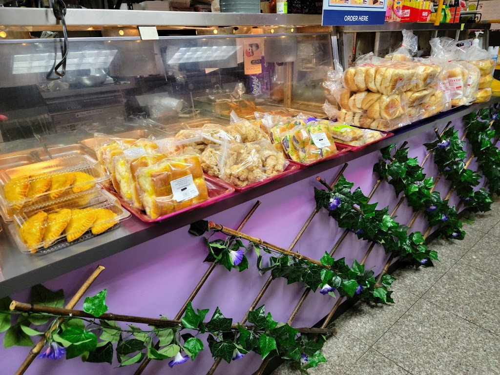 JALENAHS EATERY | 110 Cowan Ave Kerr St. &, Florence Dr, Oakville, ON L6K 1W2, Canada | Phone: (416) 831-5804