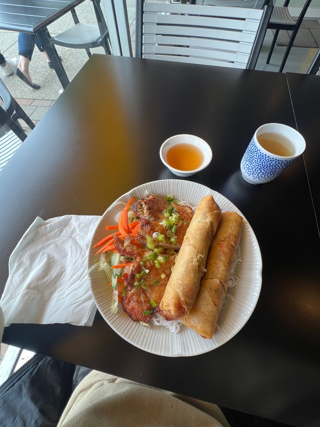Taste of Saigon | 38038 Cleveland Ave, Squamish, BC V8B 0A1, Canada | Phone: (604) 390-0088