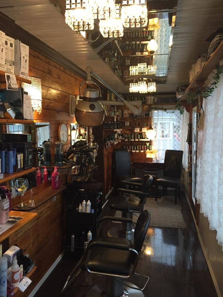 Debis Place Hair Salon | 49 Albert St, Sussex, NB E4E 1K3, Canada | Phone: (506) 434-4055