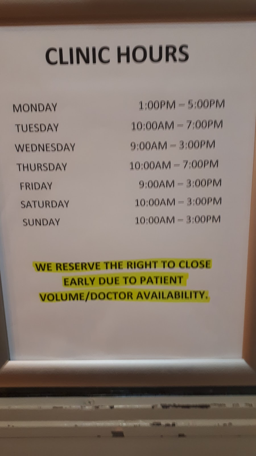 Oxford Medical Walk-In Clinic | Oxford Health Centre, 140 Oxford St E #102, London, ON N6A 1T3, Canada | Phone: (519) 433-4999
