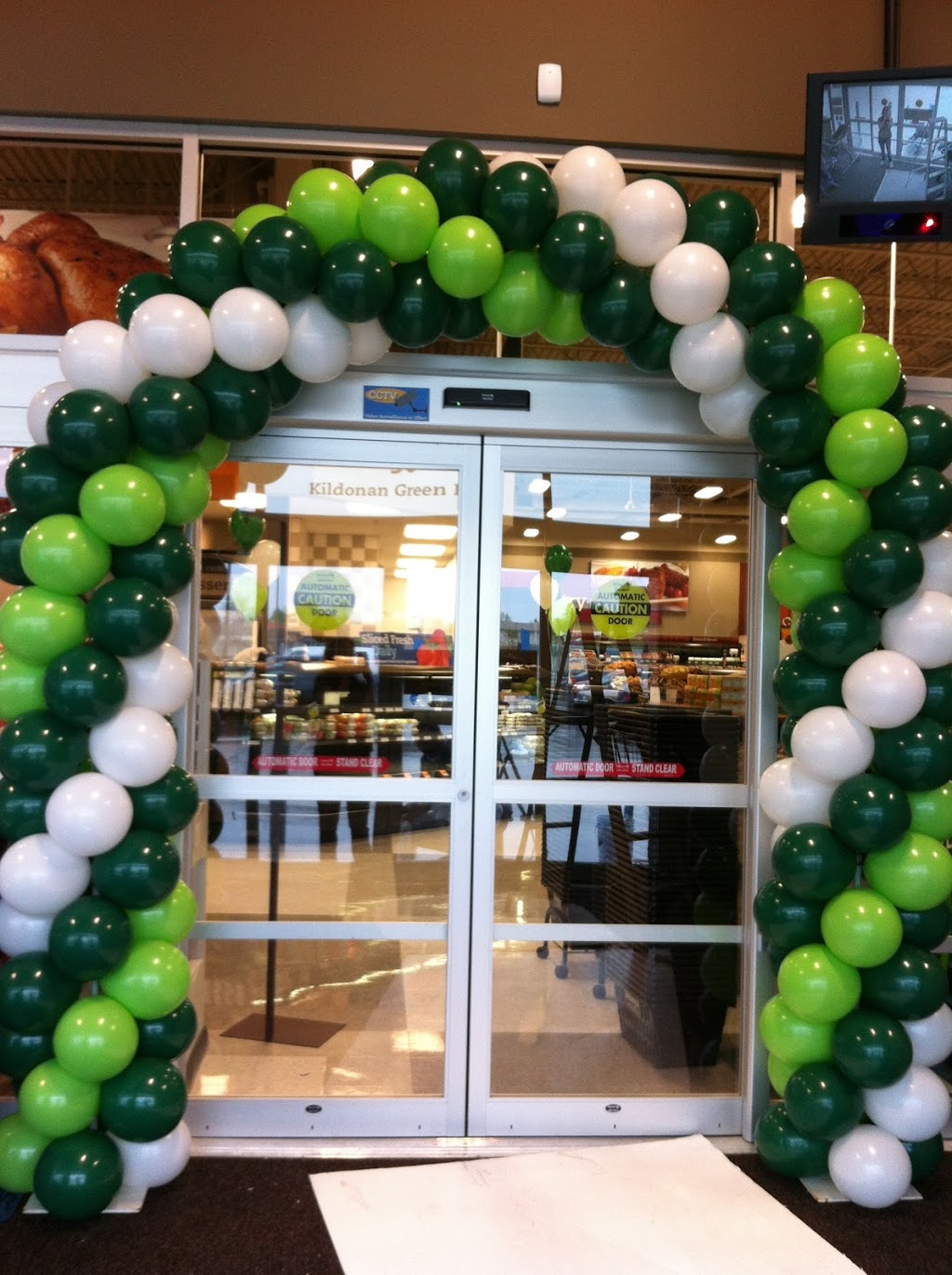 Balloon Bouquets Plus | 1795 Henderson Hwy, Winnipeg, MB R2G 1P3, Canada | Phone: (204) 339-9778