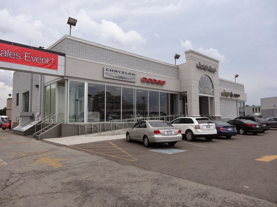 CarHub North York Chrysler Jeep Dodge Ram Fiat | 7200 Yonge St, Thornhill, ON L4J 1V8, Canada | Phone: (888) 764-0750