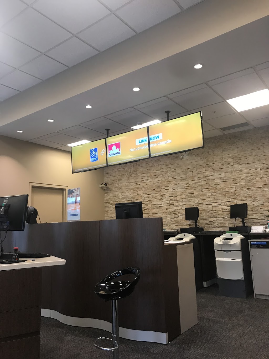 RBC Royal Bank | 1798 Ontario St, Vancouver, BC V5T 0G2, Canada | Phone: (604) 709-0136
