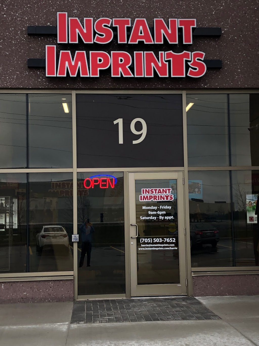 Instant Imprints | 222 Mapleview Dr W Unit 19, Barrie, ON L4N 9E7, Canada | Phone: (705) 503-7652