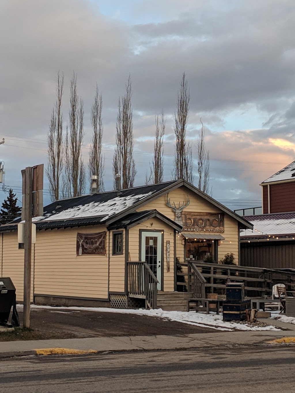 The Westwood | 115 Government Rd, Black Diamond, AB T0L 0H0, Canada | Phone: (403) 933-3002