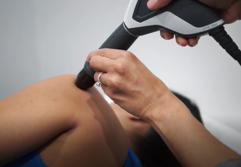 LIFT Physiotherapy Clinic | 2225 Dundas St E, Mississauga, ON L4X 1M3, Canada | Phone: (905) 282-9922