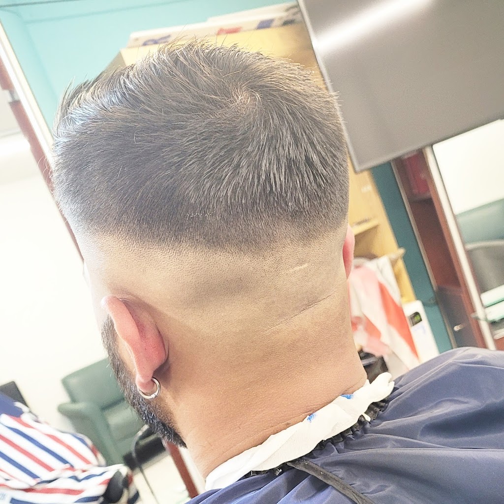 Salon hadi | 4684 Bd des Sources, Dollard-des-Ormeaux, QC H8Y 3C4, Canada | Phone: (438) 509-3502