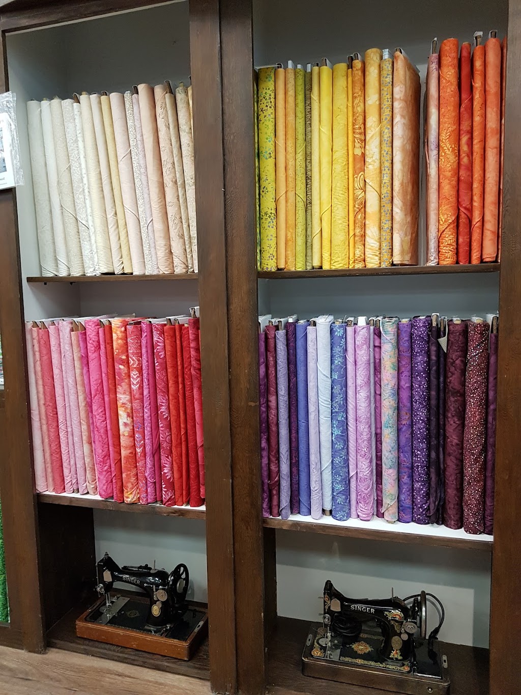 Willow Creek Quilts | 105 49 Ave W, Claresholm, AB T0L 0T0, Canada | Phone: (403) 625-4353