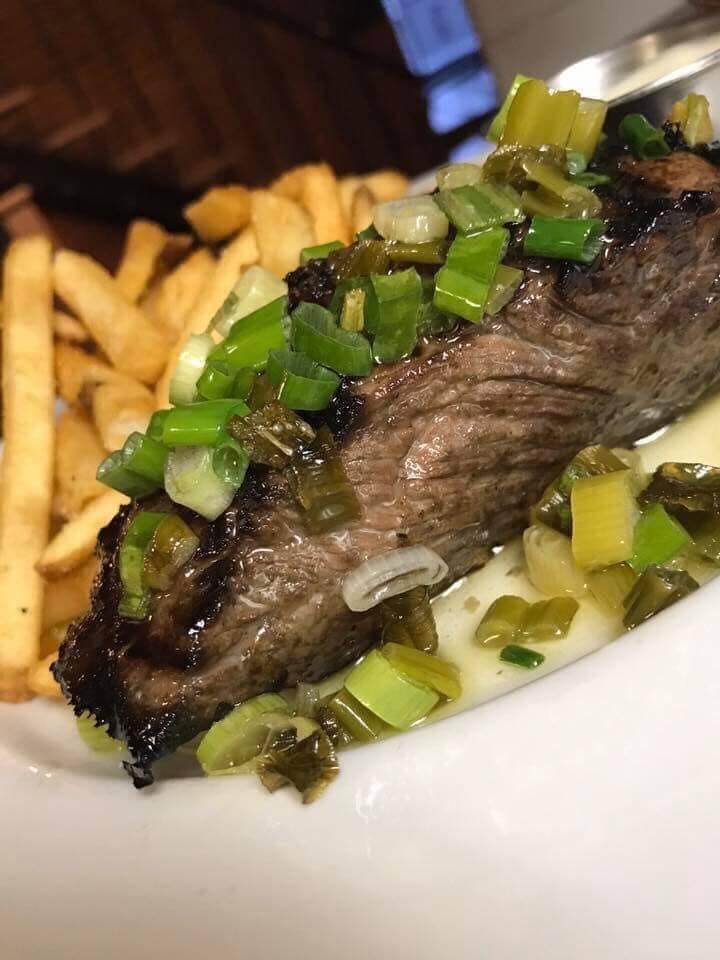Restaurant La Pointe à Bernard | 692 4e rue de la Pointe, Shawinigan, QC G9N 1G8, Canada | Phone: (819) 537-5553