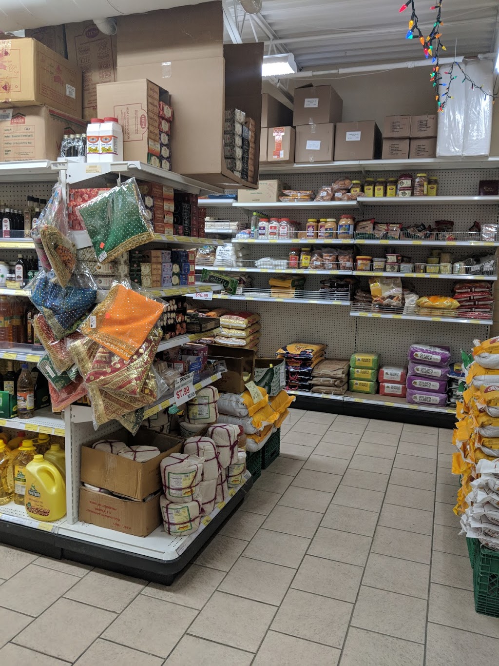 PATEL GROCERS | 6734 Lundys Ln, Niagara Falls, ON L2G 1V5, Canada | Phone: (905) 357-9009