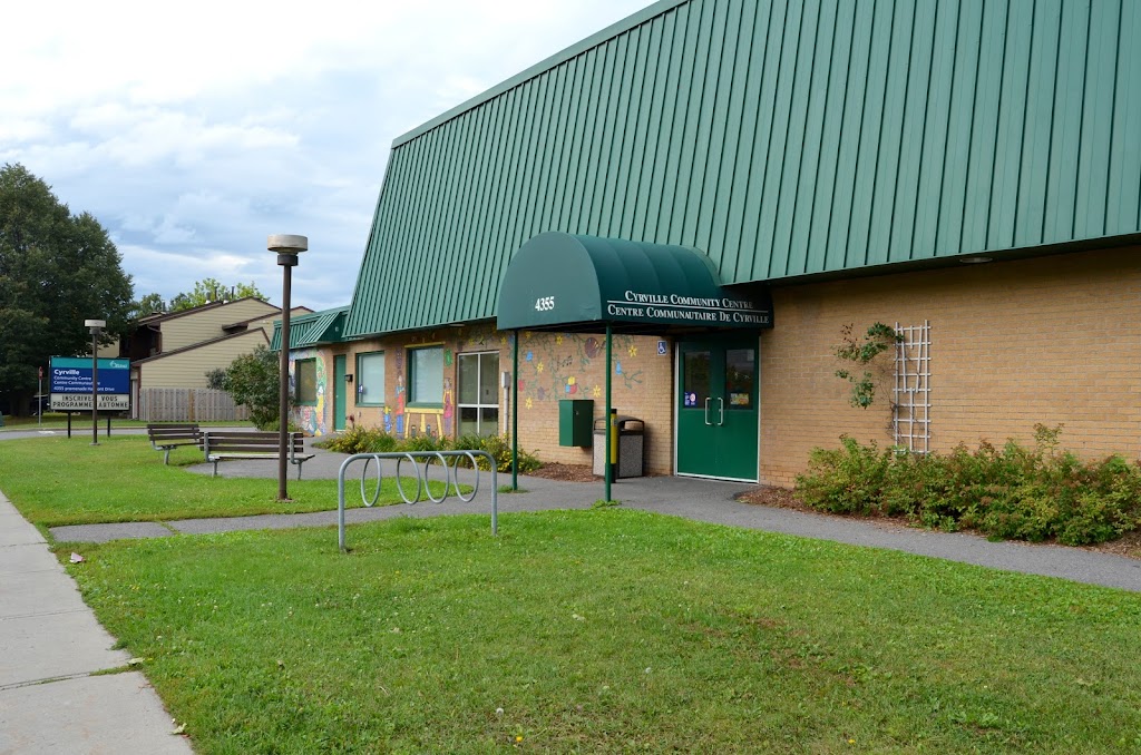 Pat Clark Community Center | 4355 Halmont Dr, Gloucester, ON K1J 8W6, Canada | Phone: (613) 748-1771