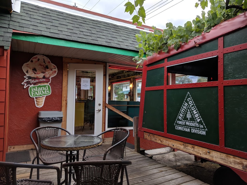 JVs Diner | 162 S Shore Rd, Lake Cowichan, BC V0R 2G0, Canada | Phone: (250) 749-7411