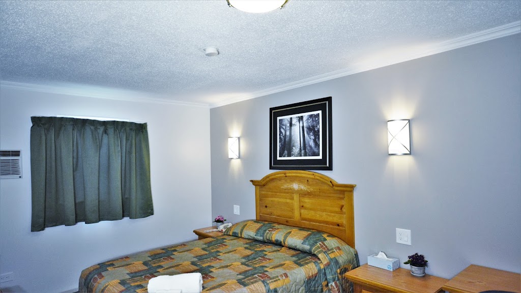 Knights Inn Colonial Fireside Inn | 1350 Pembroke St W, Pembroke, ON K8A 7A3, Canada | Phone: (613) 732-3623