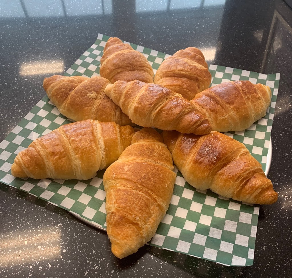 Pepe Pizza | 7250 Keele St #406, Concord, ON L4K 1Z8, Canada | Phone: (416) 300-3377