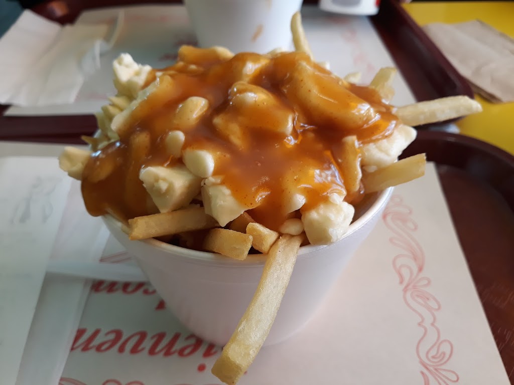 Restaurant Yogi | 675, boul Marcotte, Roberval, QC G8H 2A1, Canada | Phone: (418) 275-0329