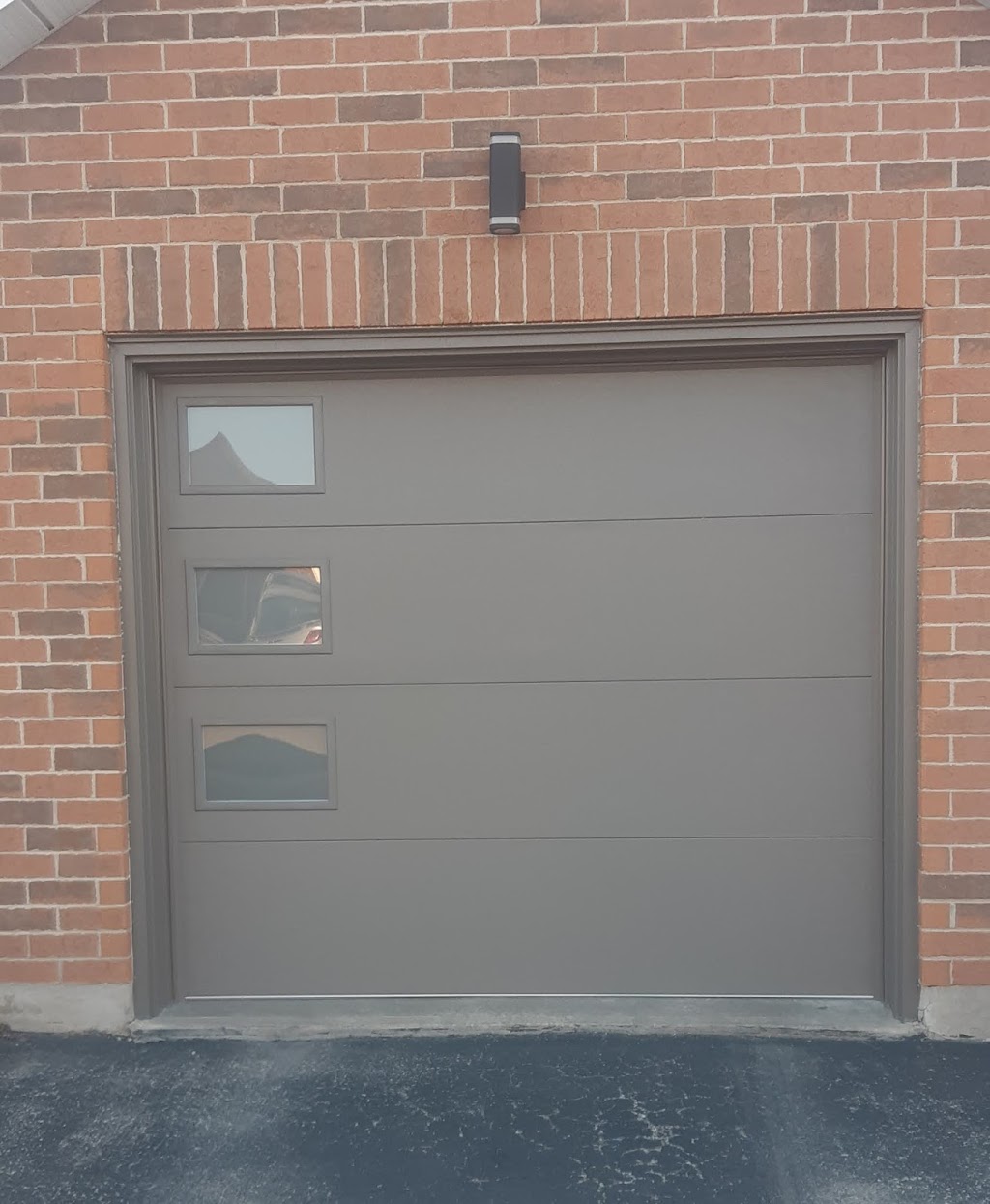 Hoefler Door Systems Inc. | 346A Arthur St S, Elmira, ON N3B 2P4, Canada | Phone: (519) 588-0469
