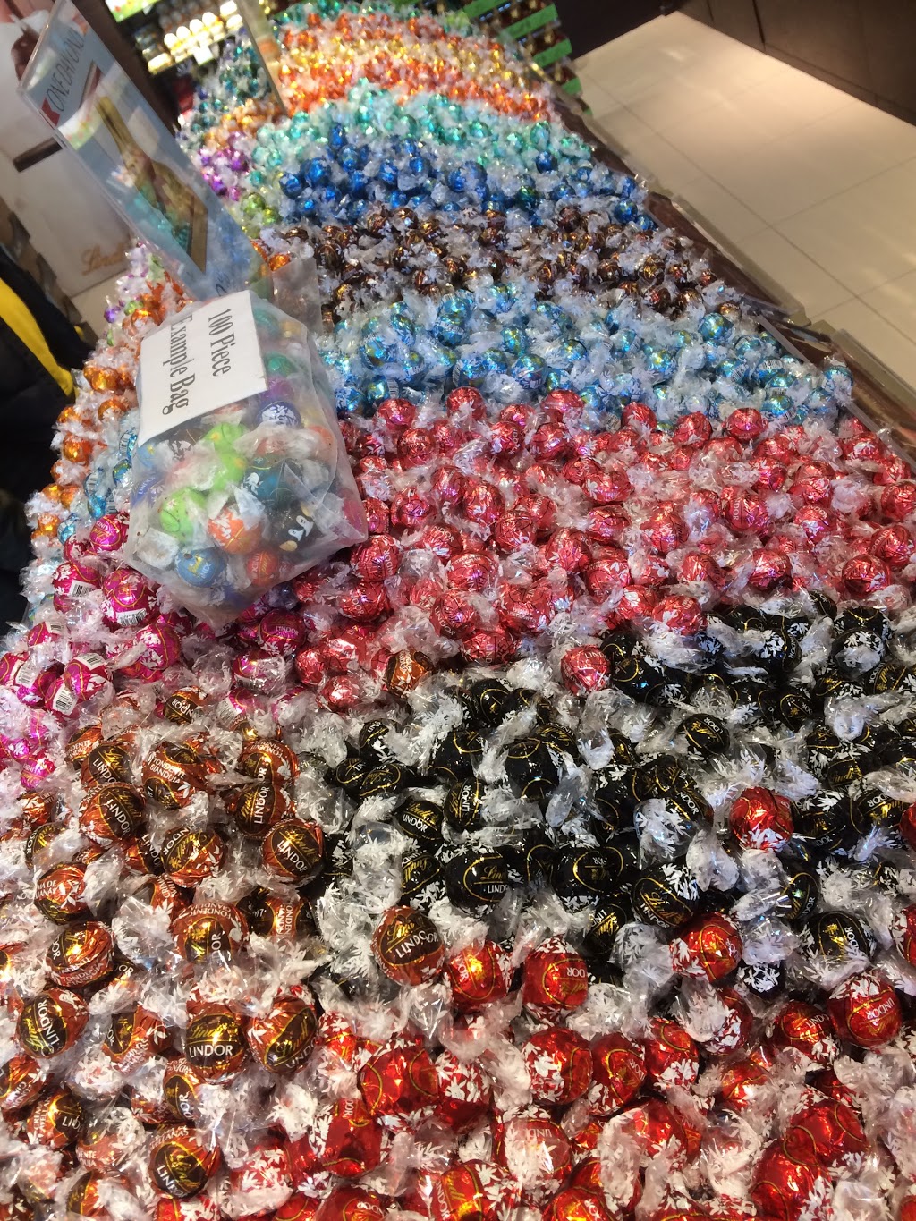 Lindt Chocolate Shop | 13850 Steeles Avenue West Suite 612, Halton Hills, ON L7G 0J1, Canada | Phone: (905) 864-9991
