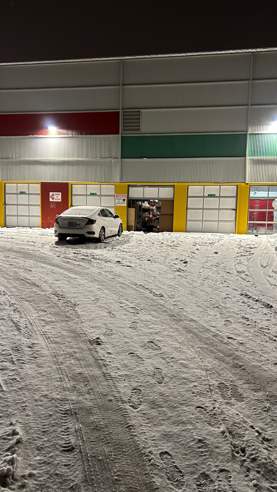 Tapis GearFusion Mats | 100 Bd Montréal Toronto Unit 1034, Montréal, QC H8S 4L8, Canada | Phone: (514) 402-6611