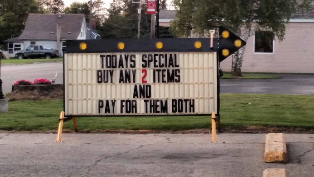 Applegate Market | 2485 Sherman St, Applegate, MI 48401, USA | Phone: (810) 633-9339
