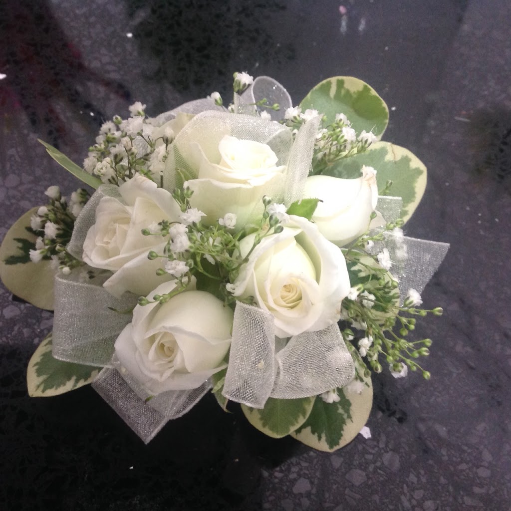 Milton Flowers & Gifts | 1236 Main St E, Milton, ON L9T 8M7, Canada | Phone: (905) 636-1900